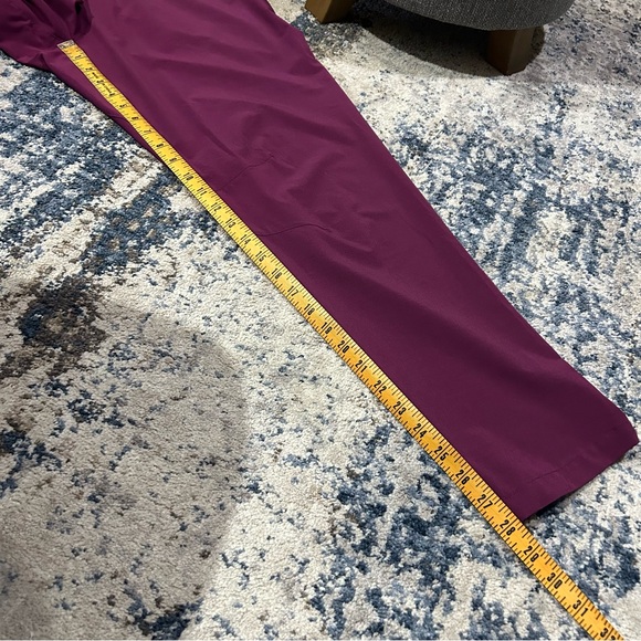 Fabletics Purple Pleated Pants Size Large - Picture 8 of 8